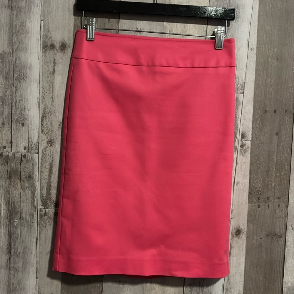 Ann Taylor Watermelon Pink Pencil skirt size 0